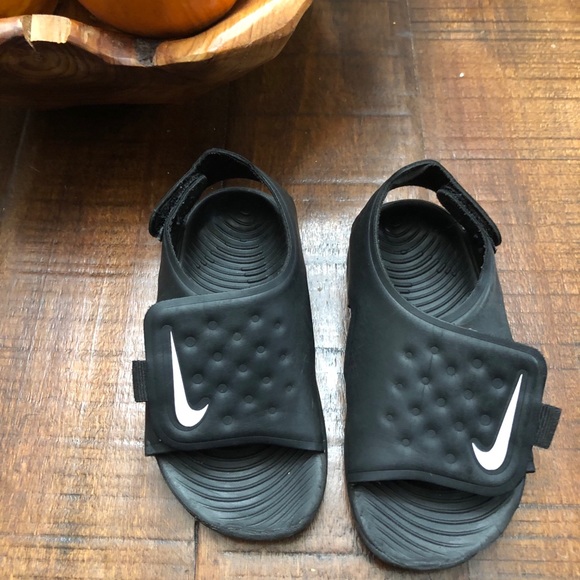 nike velcro sandals for toddlers